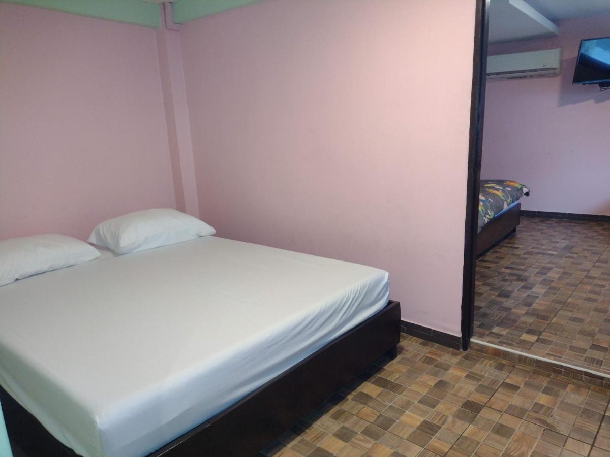 Friendly Hostel - Dmk Airport เฟรนด์ลี่ โฮสเทล ดอนเมือง Bangkok Bagian luar foto