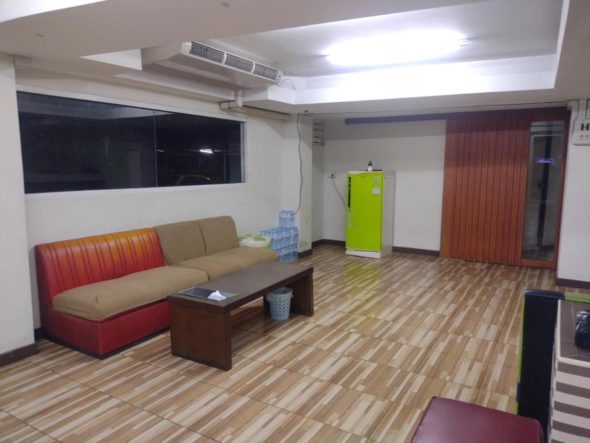 Friendly Hostel - Dmk Airport เฟรนด์ลี่ โฮสเทล ดอนเมือง Bangkok Bagian luar foto